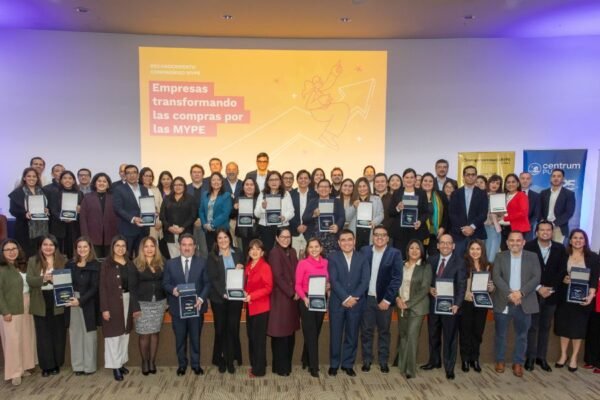 Ferreycorp, Ferreyros y Unimaq