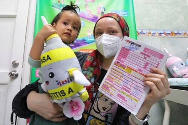 Minsa: protección contra tos ferina se logra al completar las dosis de vacunas