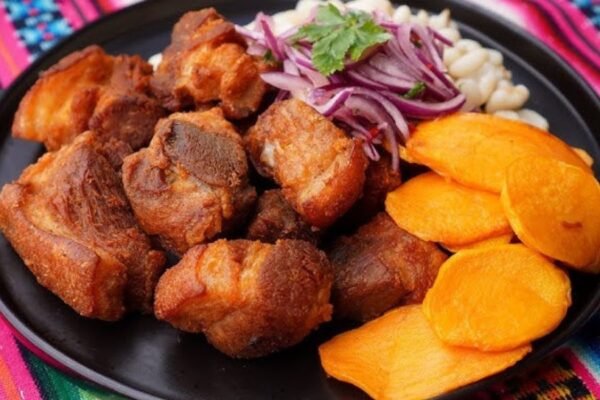 Para celebrar: Chicharrón de cerdo peruano y su importancia gastronómica local