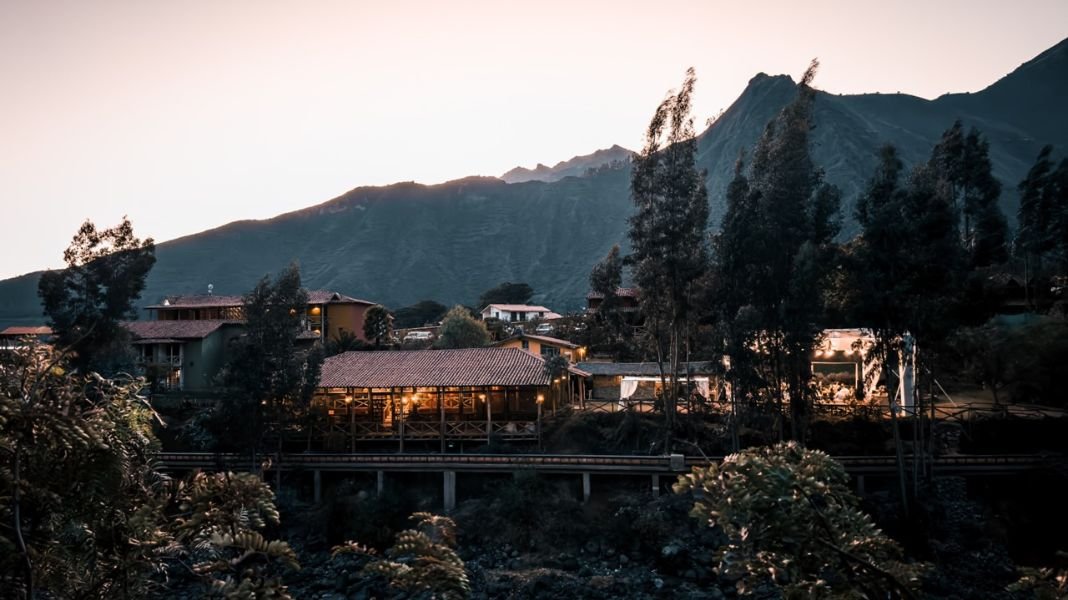 Nomad Hotels Group inaugura Qasa Valle Sagrado fachada