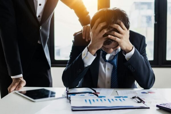 trabajadores peruanos desconocen las políticas de seguridad digital de sus empresas