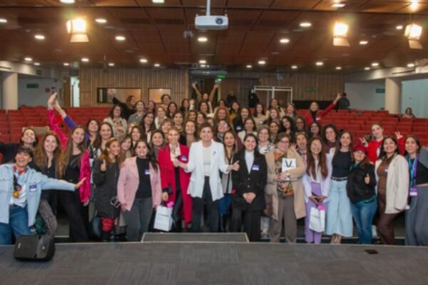 Academia de Innovación Femenina HER GLOBAL IMPACT