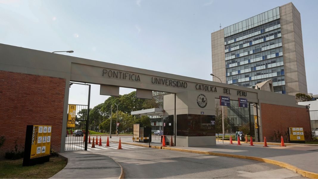 Pontificia Universidad Católica del Perú (PUCP)