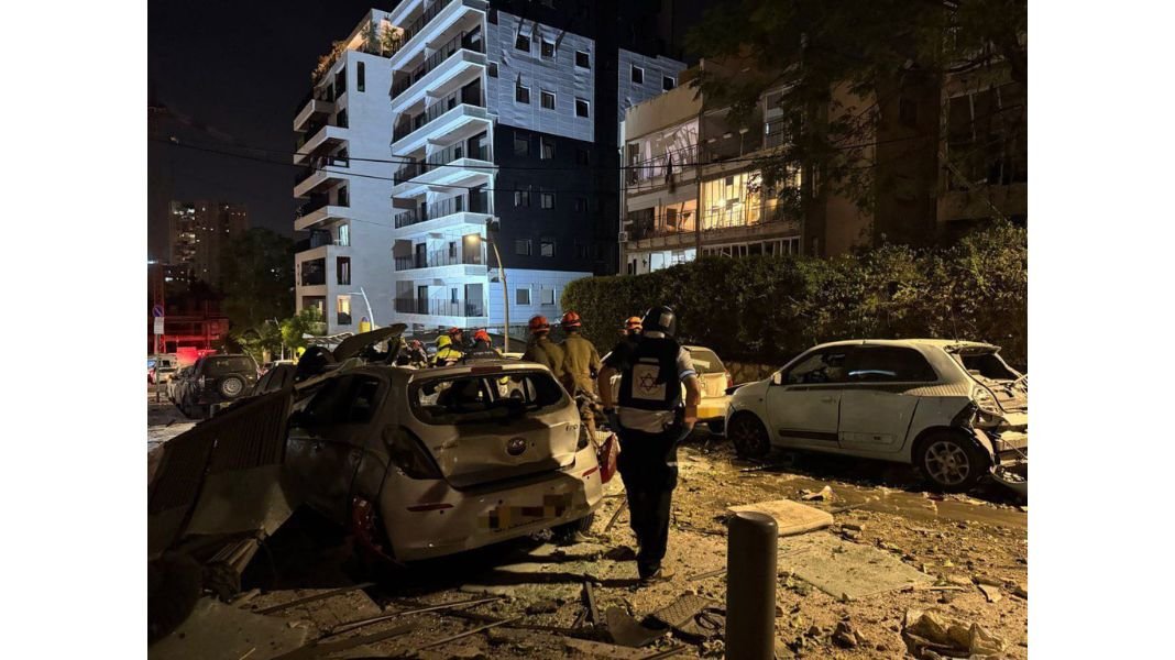 Medio Oriente: Tel Aviv bajo los misiles, la ciudad del centro de Israel en guerra