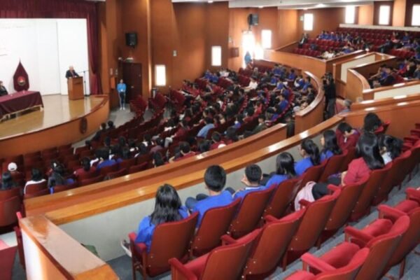 Escuela Abierta de Desarrollo en Ingeniería y Construcción EADIC