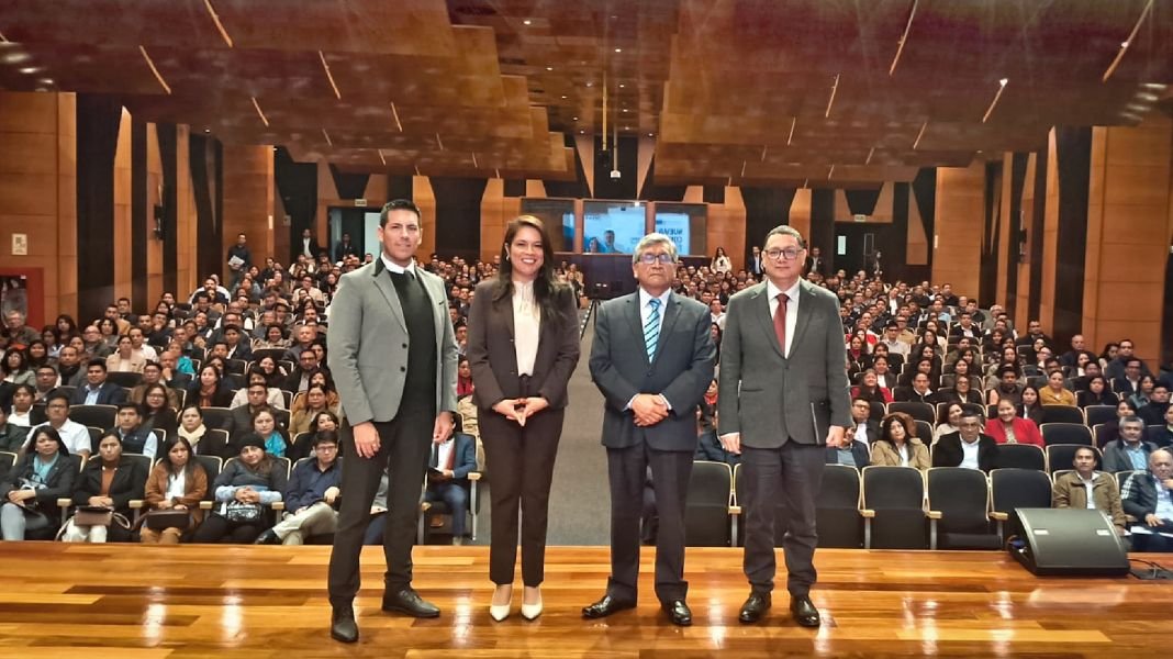 OECE: Más de 92,500 capacitados en 2025 sobre temas de la nueva Ley General de Contrataciones Públicas