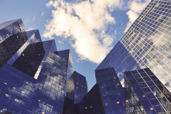 Competencia bancaria en alza: ¿qué pasará con las medianas empresas que siguen fuera del sistema?