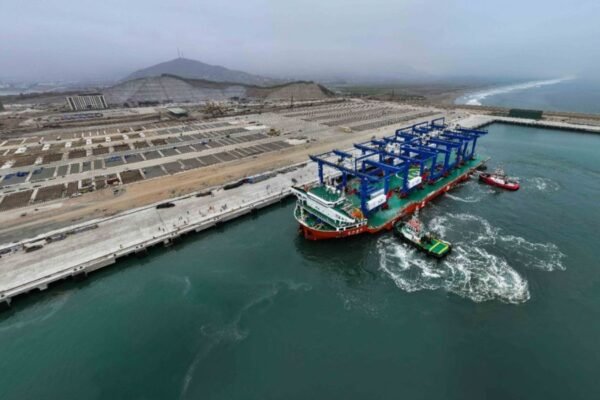 • Empresarios visitarán el megapuerto de Chancay interesados en instalarse en el país para reexportar sus productos y en actividades de cabotaje.