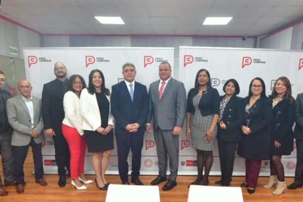 Misión de República Dominicana visita a Perú Compras para conocer su modelo de contratación pública