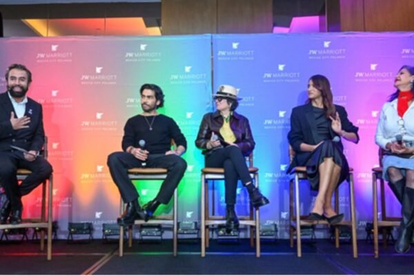 Activistas, artistas, atletas olímpicos, empresarias y viajeros conectan e inspiran con decenas de personas en “My Pride Story”, al compartir sus historias de orgullo en el marco del mes del Pride