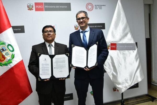 Ministerio del Interior y Anillo Vial firman convenio para reforzar la seguridad de vecinos y trabajadores