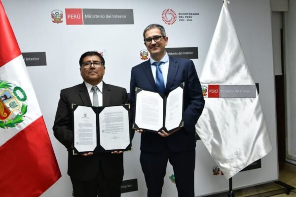 Ministerio del Interior y Anillo Vial firman convenio para reforzar la seguridad de vecinos y trabajadores