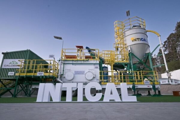 Primera planta móvil de lechada de cal: innovación tecnológica peruana que revoluciona la minería