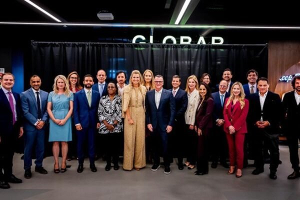Globant recibió a la Reina Máxima de los Países Bajos y la UNSGSA en una mesa redonda sobre salud financiera