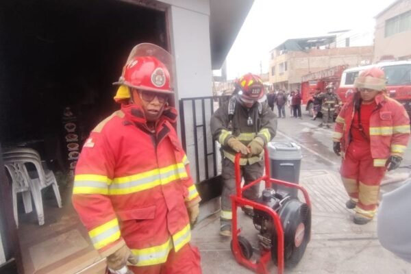 Joven chef tacneño de 23 años pierde su pollería en incendio y pide ayuda para reconstruir su sueño