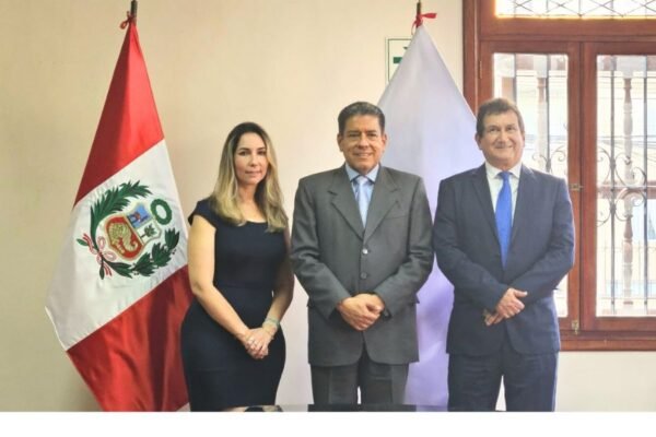 SERVIR presenta a la doctora Rosa María Carrillo Salazar como nueva presidenta del Tribunal del Servicio Civil