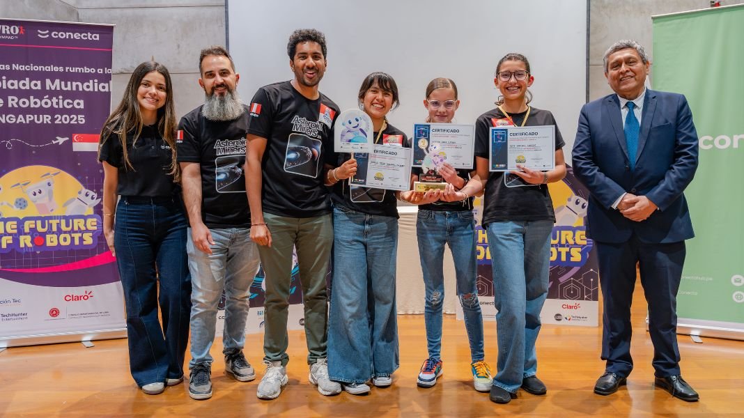 Perú rumbo a Singapur: estudiantes peruanos representarán al país en el Mundial de Robótica 2025