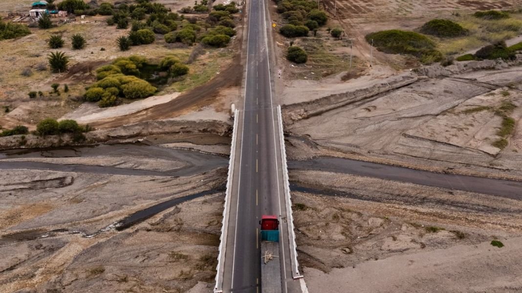 Obras de la doble vía a Boca del Río comenzarán el 5 de noviembre tras firma de contrato oficial