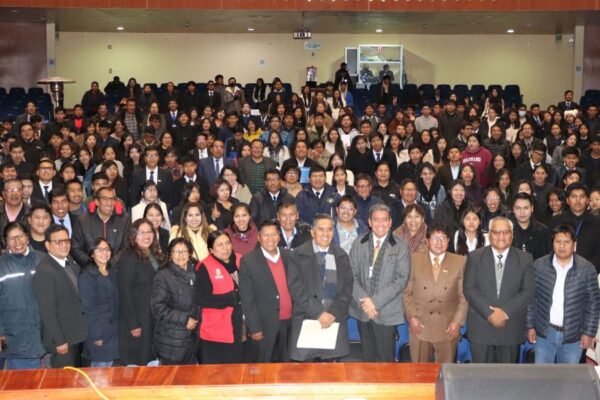 SERVIR y la UNAMAD impulsan el fortalecimiento del servicio civil con el Aula Regional Madre de Dios