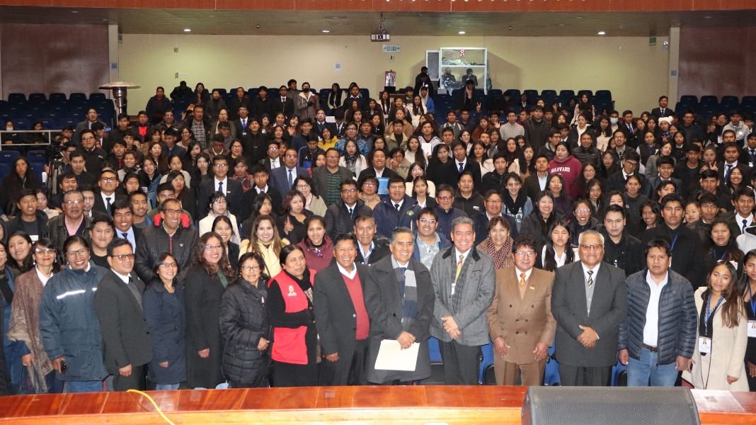 SERVIR y la UNAMAD impulsan el fortalecimiento del servicio civil con el Aula Regional Madre de Dios