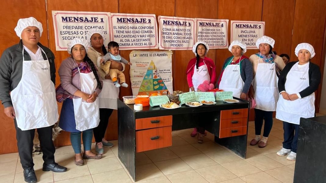 Lucha contra la anemia: Tambos orientan y previenen a más de 4200 personas en centros poblados de Cajamarca