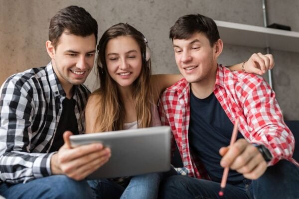 ¿Por qué los jóvenes con competencias en inteligencia artificial acceden a más oportunidades laborales?