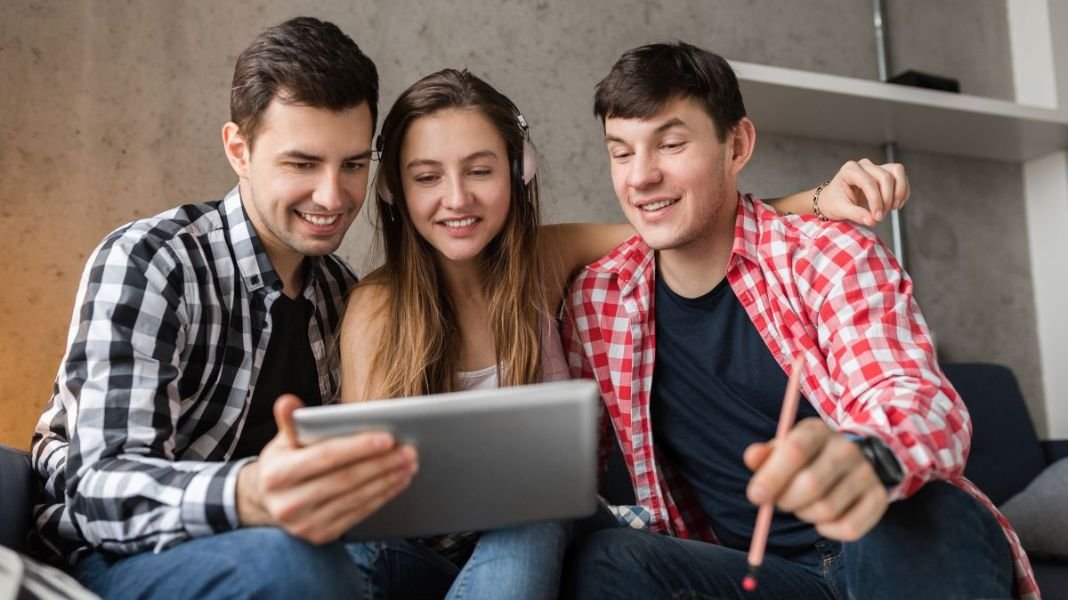 ¿Por qué los jóvenes con competencias en inteligencia artificial acceden a más oportunidades laborales?