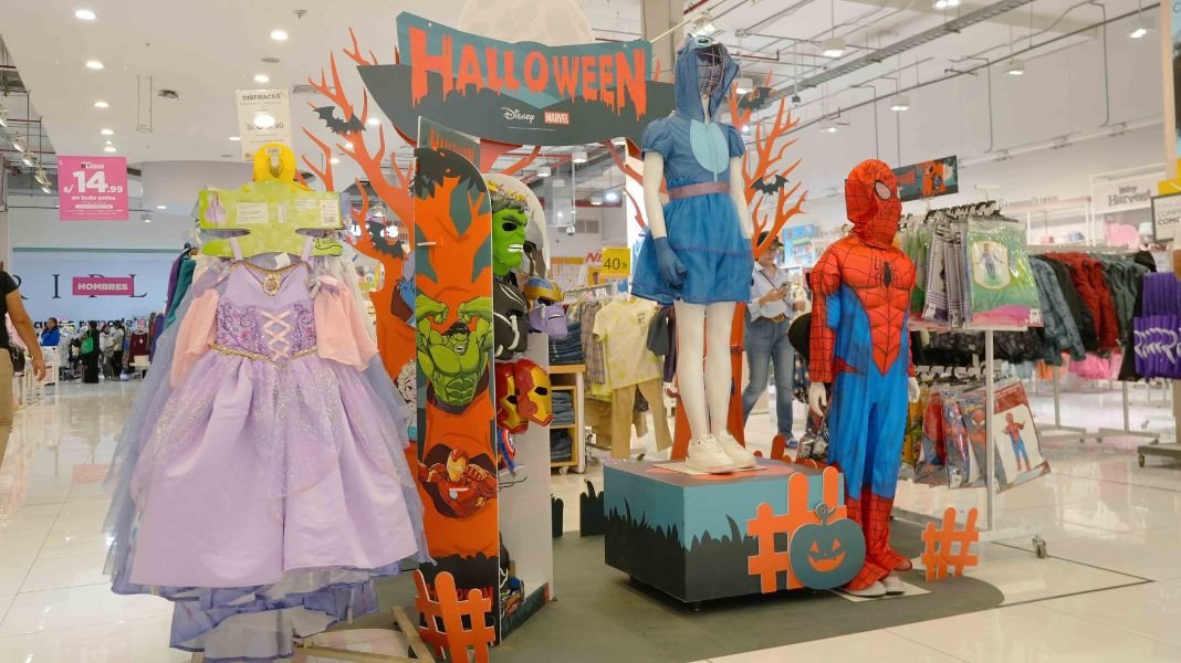 Disney y Marvel celebran Halloween con los disfraces más esperados para niños y niñas