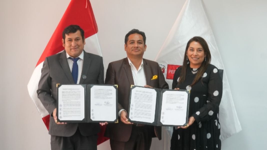 PRODUCE y Municipalidad Provincial de Calca firman convenio para impulsar la modernización de su mercado modelo