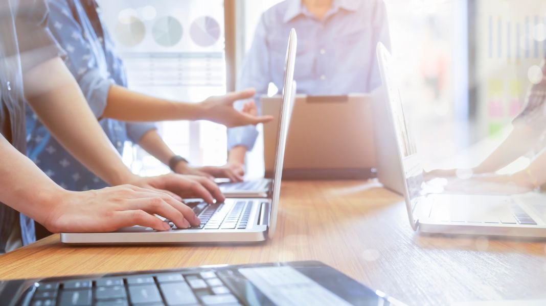 Lanzan solución que convierte al explorador de internet en un espacio de trabajo digital seguro