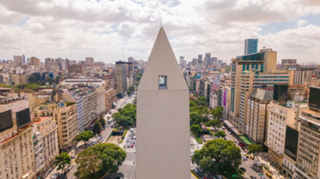 Buenos Aires inaugura el Mirador Obelisco, un nuevo ícono turístico en el corazón de la Ciudad.