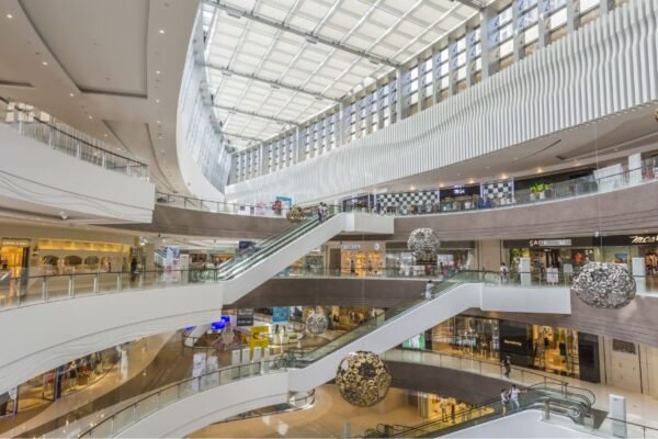 Centros comerciales en Perú superan los S/36,000 millones en ventas y aceleran su transformación digital y eléctrica