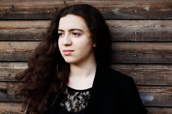 Marie-Ange Nguci: La nueva estrella mundial del piano brillará en el Teatro Municipal de Lima