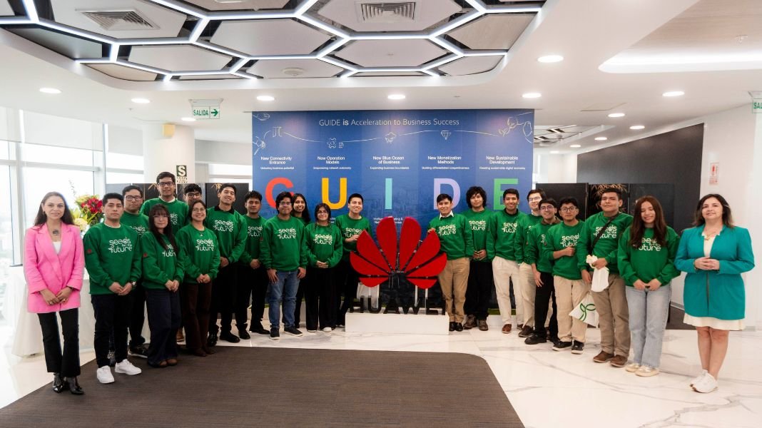 Estudiantes universitarios entran en la fase final del programa “Semillas para el Futuro 2025”