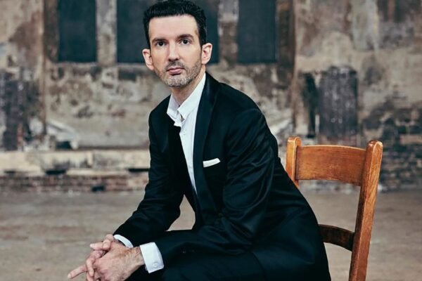 Emmanuel Despax saluda al Perú y anuncia un debut “increíble y edificante” en el Teatro Municipal