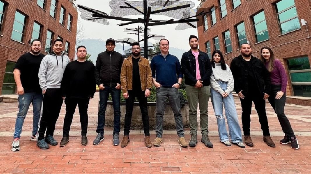 Premios Avonni 2025: pedal-amplificador usado por Foo Fighters y Los Bunkers es reconocida como la iniciativa de innovación en cultura más destacada del año