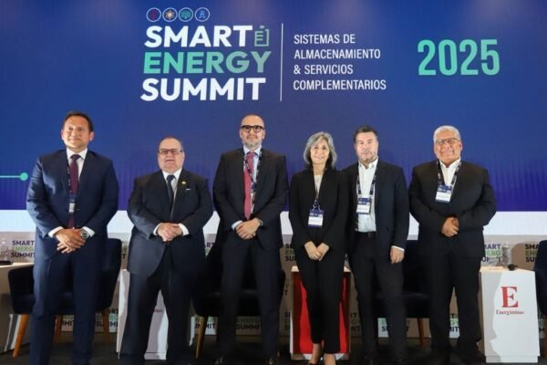“Los sistemas de almacenamiento no son un lujo tecnológico sino una necesidad sistémica”: Fenix destaca el valor de la flexibilidad y el almacenamiento en el Smart Energy Summit 2025