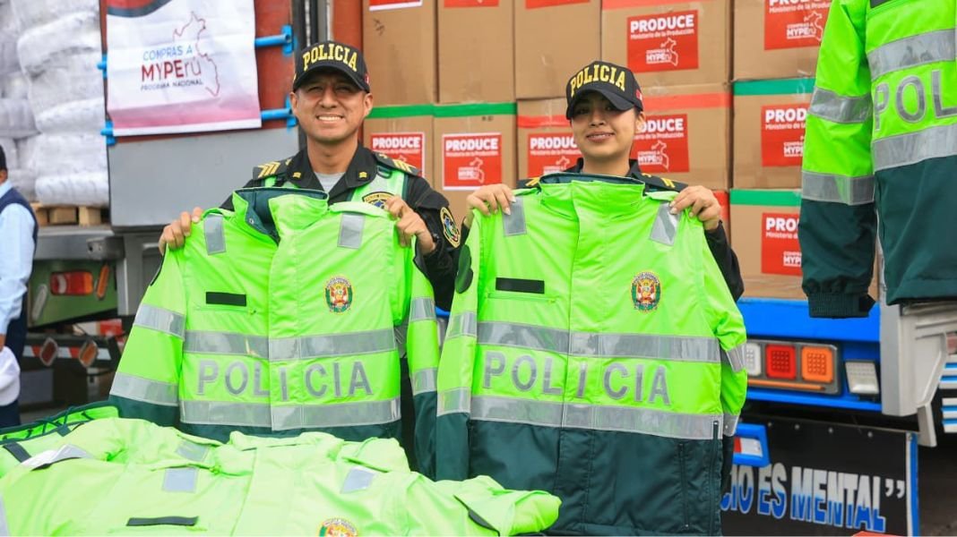 MYPE peruanas elaboraron más de 123 mil prendas que fueron entregadas a la Policía Nacional para fortalecer la seguridad ciudadana