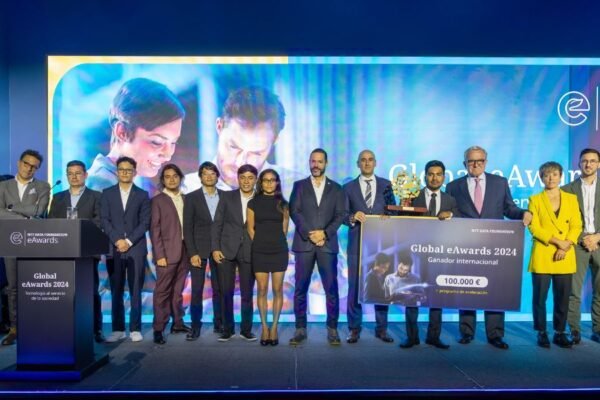 El 11 y 12 de noviembre Lima se convertirá en la capital del emprendimiento tecnológico con la celebración de los Global eAwards 2025 de NTT DATA FOUNDATION