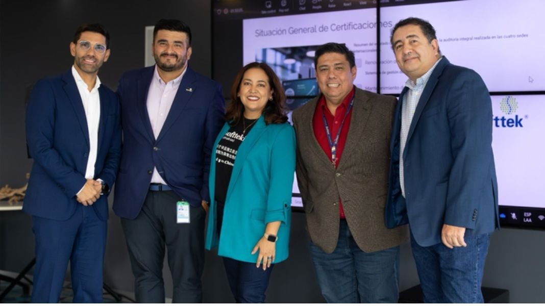 Softtek, primera empresa de tecnología en Latinoamérica en obtener la certificación ISO 42001 de inteligencia artificial