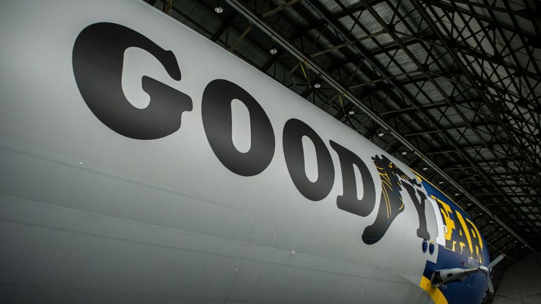 100 años de historia y orgullo: La nave insignia de Goodyear despierta la magia del pasado