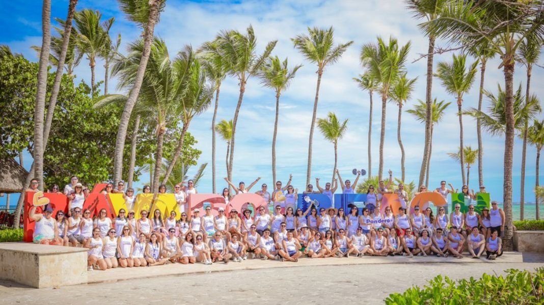 Pandero viaja:  160 colaboradores en convención a Punta Cana tras culminar el Reto PAWER 2025