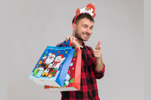 ¿Sabías que decorar, envolver regalos, cocinar y hacer el shopping navideño cuenta como ejercicio?
