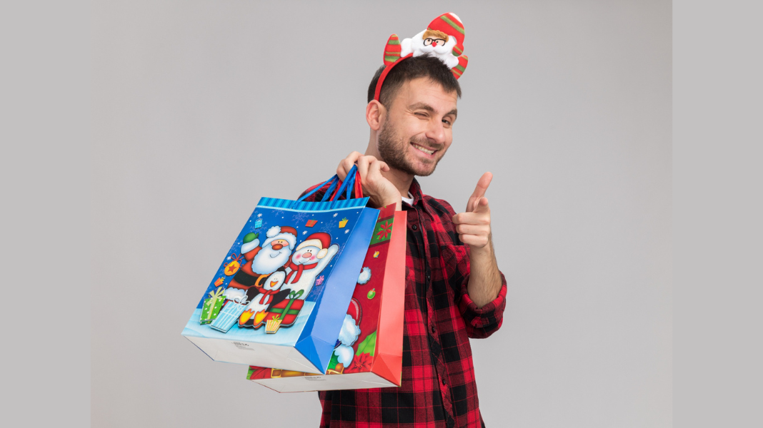 ¿Sabías que decorar, envolver regalos, cocinar y hacer el shopping navideño cuenta como ejercicio?