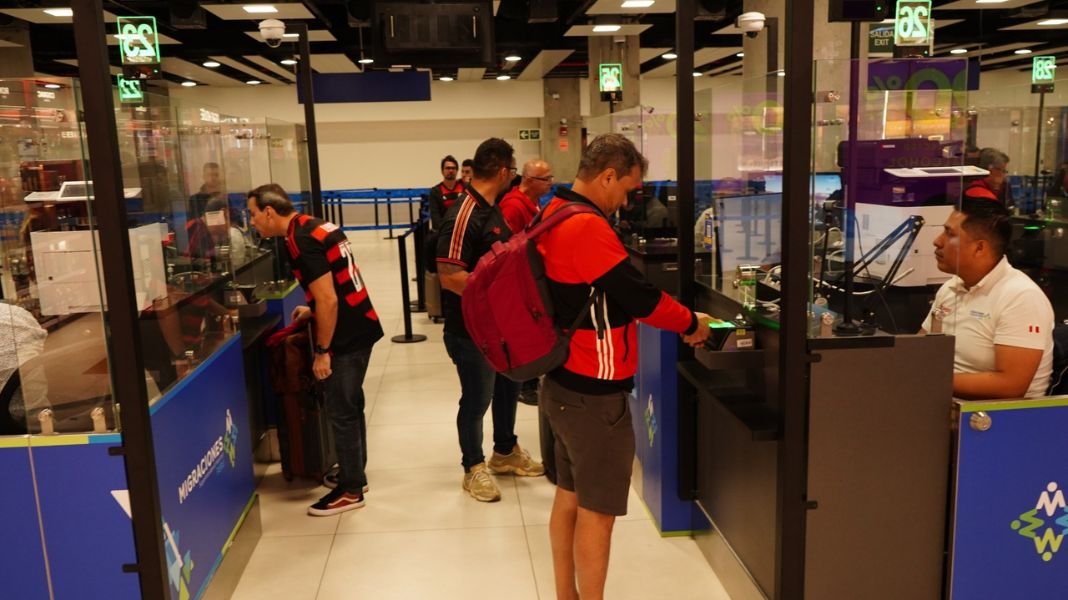 Migraciones realizó un control migratorio seguro a cerca de 40 000 brasileños por la final de la Copa Libertadores