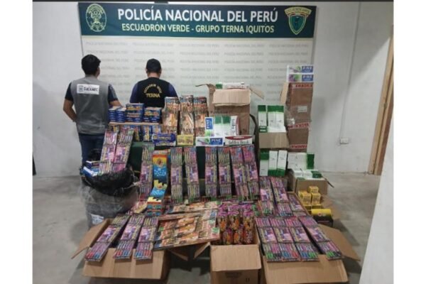 Sucamec incauta más de tres mil pirotécnicos almacenados sin medidas de seguridad en barrio residencial de Iquitos