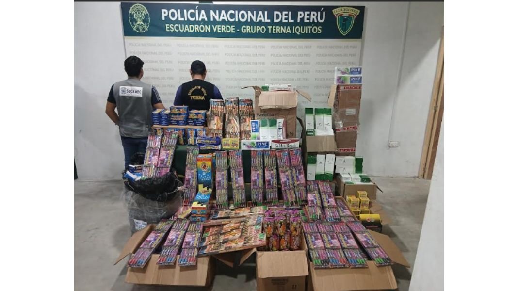Sucamec incauta más de tres mil pirotécnicos almacenados sin medidas de seguridad en barrio residencial de Iquitos