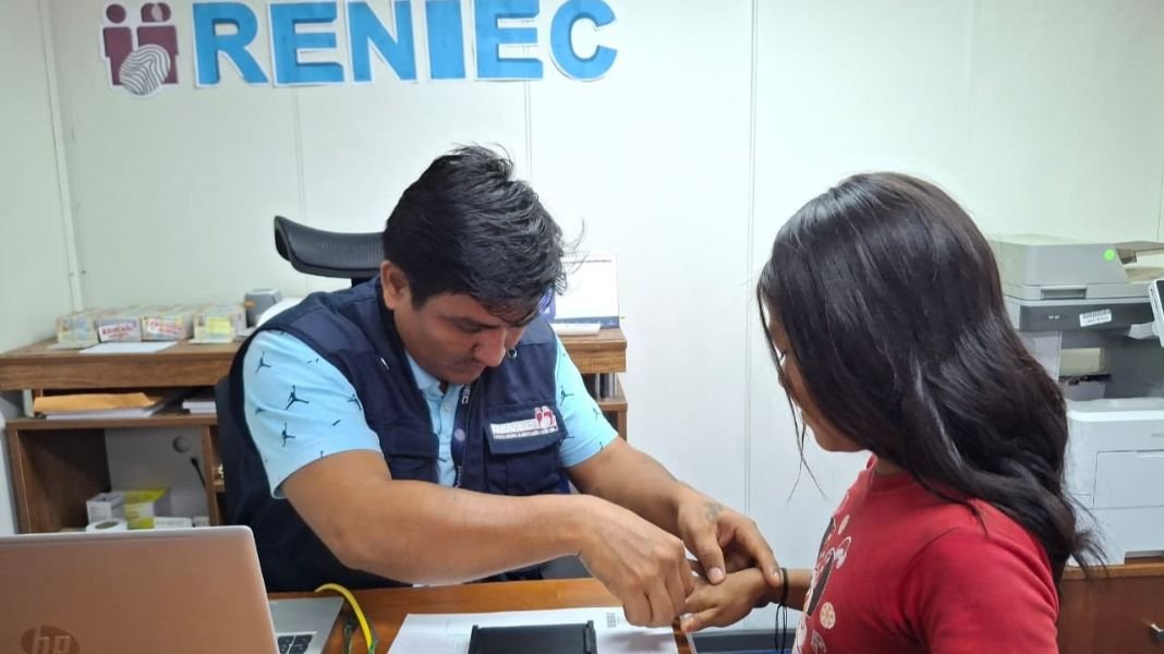 Midis: por primera vez más de 2500 ucayalinos de comunidades nativas reciben su DNI a través de las PIAS