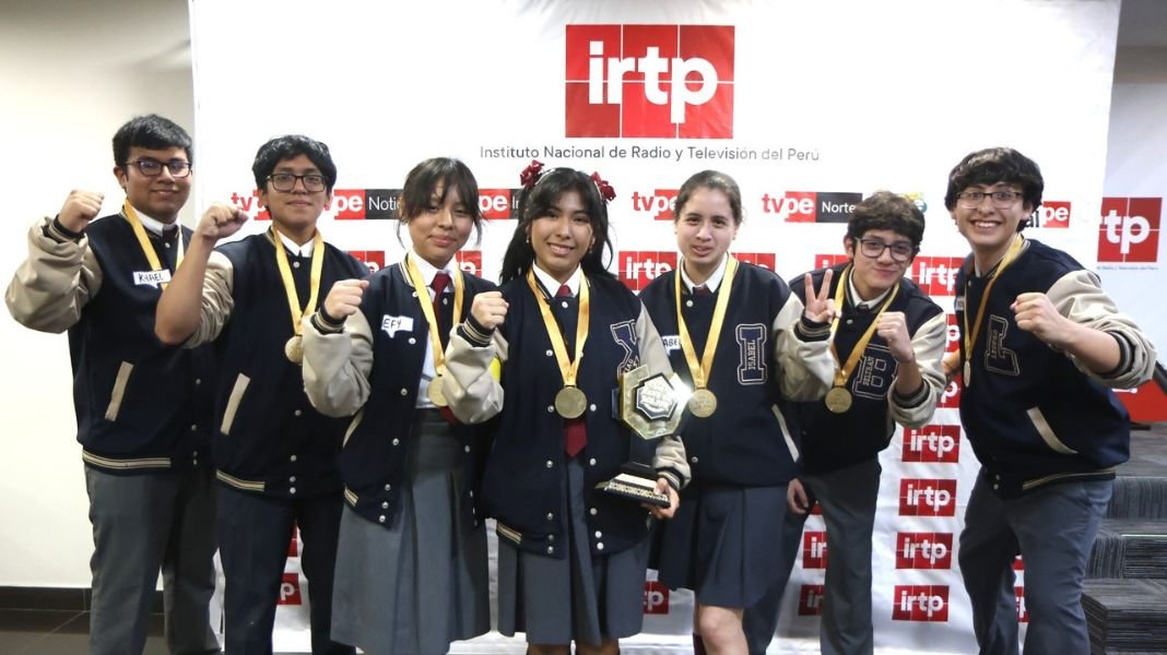 Colegio de San Martín de Porres campeona en la gran final del programa “Que gane el mejor” de TVPerú