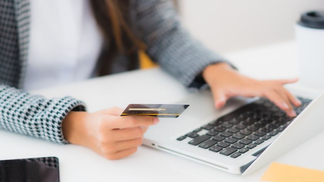 Cuida tu gratificación del fraude digital: Experian explica cómo proteger tu información identidad en Navidad